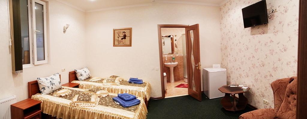 Atrium Hotel Melitopolʼ Habitación foto