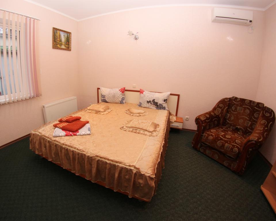 Atrium Hotel Melitopolʼ Habitación foto
